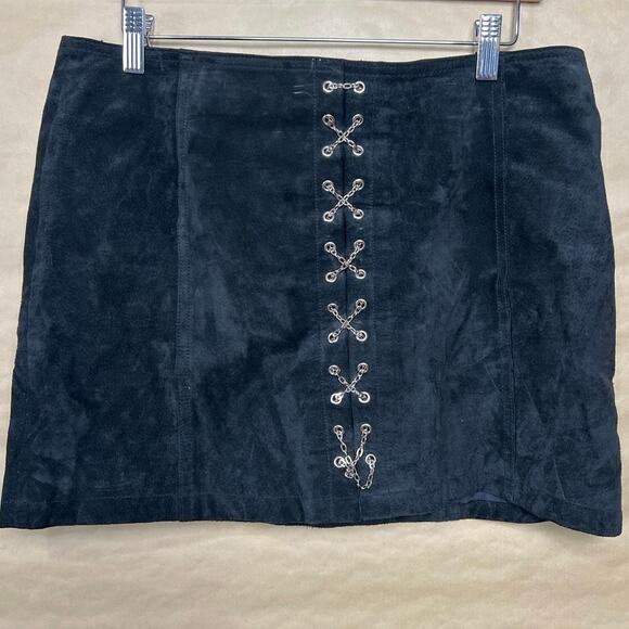 Wilson Leather Maxima Y2K Chain Lace Up Goth Mini Skirt Size 12 - Picture 1 of 6